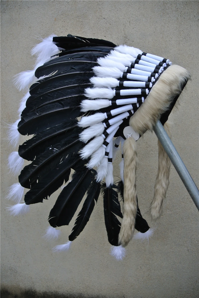 21 inch high black Indian feather Headdress native american war bonnet handmade costumes for Halloween decor
21 inch high black Indian feather Headdress native american war bonnet handmade costumes for Halloween decor