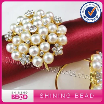 Free Shipping Gold Plated Embelishment Crystal Rhinestone Decoration Pearl Rhinestone Napkin Ring Holder For Sell
Free Shipping Gold Plated Embelishment Crystal Rhinestone Decoration Pearl Rhinestone Napkin Ring Holder For Sell