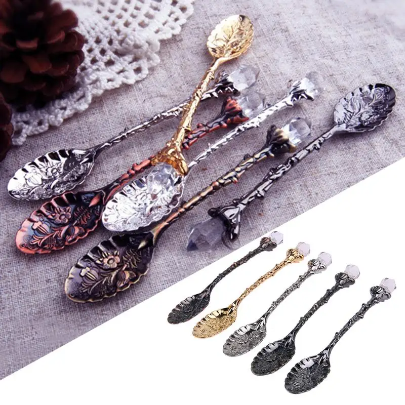 5pcs Crystal Head Retro Pattern Alloy Spoon Vintage Carved Ice Cream Coffee Spoon Scoops
5pcs Crystal Head Retro Pattern Alloy Spoon Vintage Carved Ice Cream Coffee Spoon Scoops