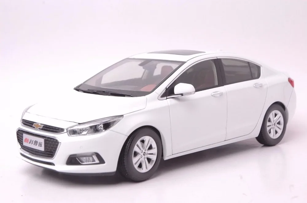 1:18 литая модель для Cherolet Chevy Cruze 2015 белый Седан сплав игрушечный автомобиль