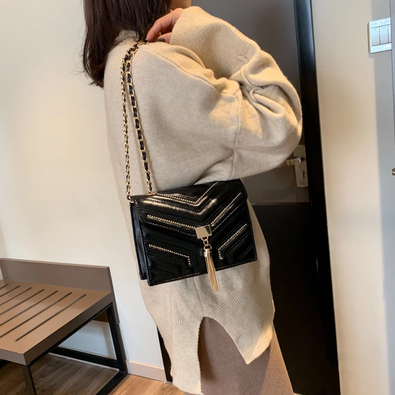 Women Tassel Chain Handbag Messneger Handbag Crossobody Bag Flap Leather Bag Hand Bags Tote Striped Leather Bag
Women Tassel Chain Handbag Messneger Handbag Crossobody Bag Flap Leather Bag Hand Bags Tote Striped Leather Bag
