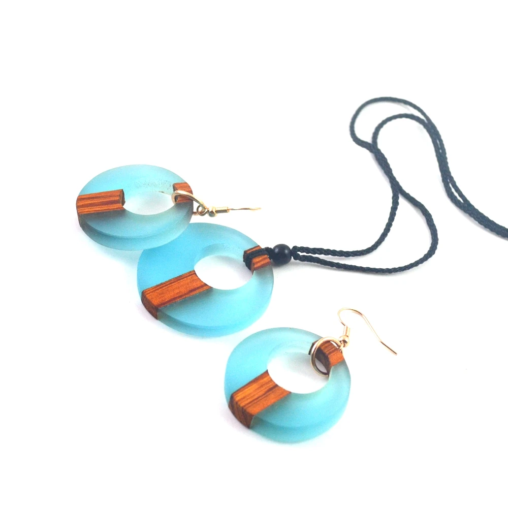 Handcrafted wood natural elements round Necklace suit, selling high-quality statement jewelry gifts
Handcrafted wood natural elements round Necklace suit, selling high-quality statement jewelry gifts