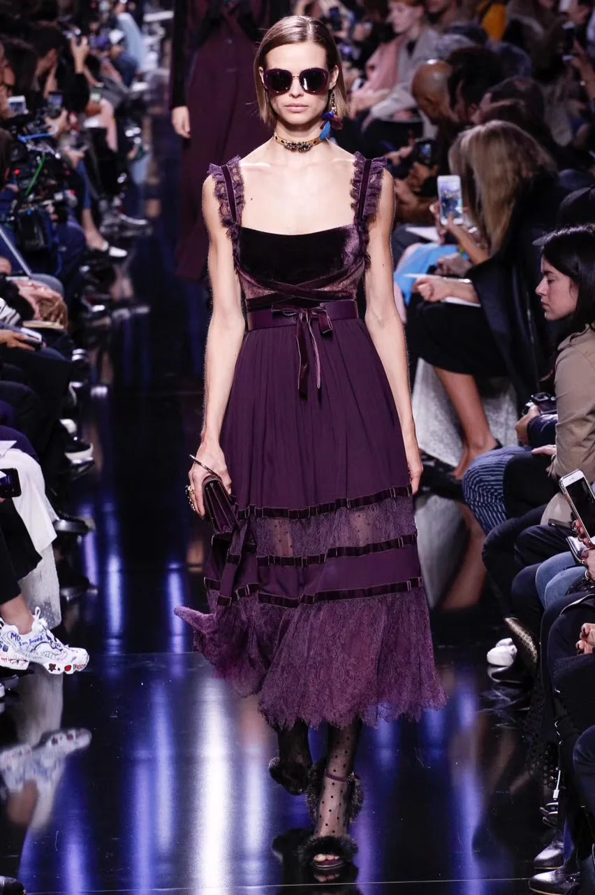 See Orange Luxury Winter Dresses Purple Velvet Dress 2018 Christmas Dress Vintage Striped Lace Runway Long Dress Vestidos SO8559
See Orange Luxury Winter Dresses Purple Velvet Dress 2018 Christmas Dress Vintage Striped Lace Runway Long Dress Vestidos SO8559
