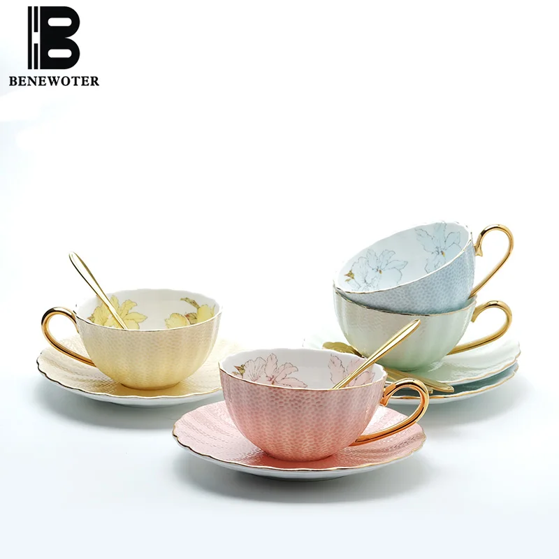 200cc Farmhouse Style Bone china Latte Coffee Cup with Saucer Set Art Drinkware British Afternoon Tea Mug for Wedding Gifts Cups
200cc Farmhouse Style Bone china Latte Coffee Cup with Saucer Set Art Drinkware British Afternoon Tea Mug for Wedding Gifts Cups
