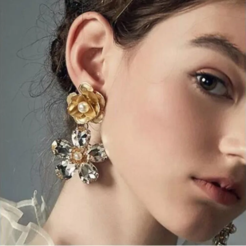 Dvacaman Crystal Flower 5 Colors Drop Dangle Earrings For Women Fashion Wedding Party Gifts Pendant Jewelry Wholesale Brinco
Dvacaman Crystal Flower 5 Colors Drop Dangle Earrings For Women Fashion Wedding Party Gifts Pendant Jewelry Wholesale Brinco
