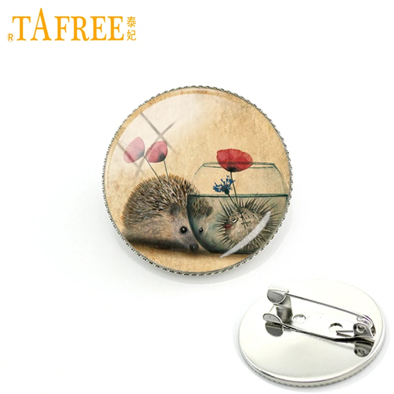 TAFREE Hedgehog Brooch men women couple Full of love with flower for Handmade Fashion Pins round Glass cabochon jewelry H247
TAFREE Hedgehog Brooch men women couple Full of love with flower for Handmade Fashion Pins round Glass cabochon jewelry H247