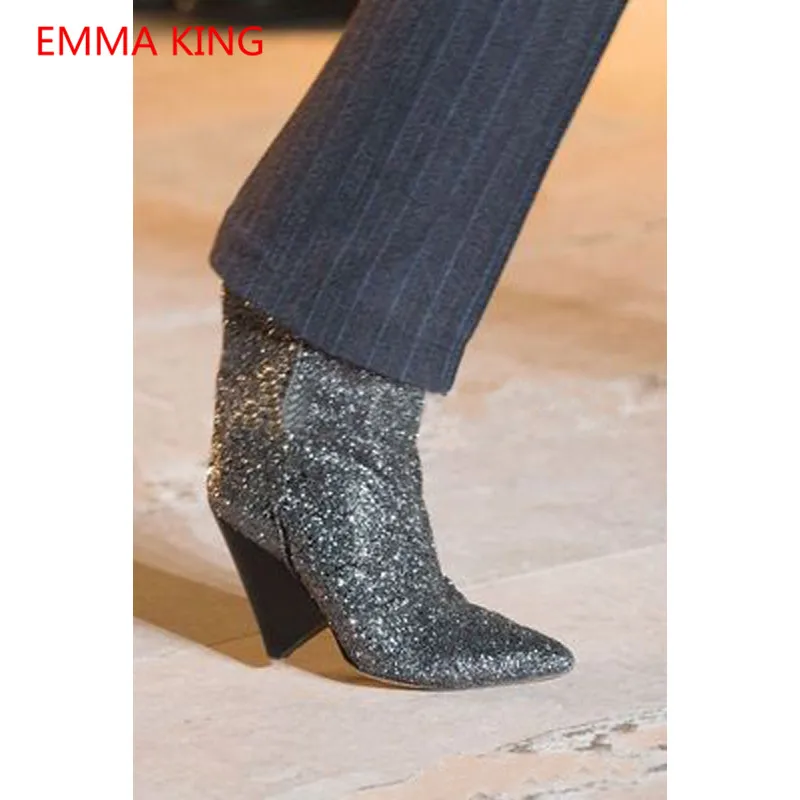 Bling Studded High Heels Boots For Women Fashion Slip On Pointed Toe Spike Heels Shoes 2018 Autumn Winter Glitter Chelsea Boots
Bling Studded High Heels Boots For Women Fashion Slip On Pointed Toe Spike Heels Shoes 2018 Autumn Winter Glitter Chelsea Boots