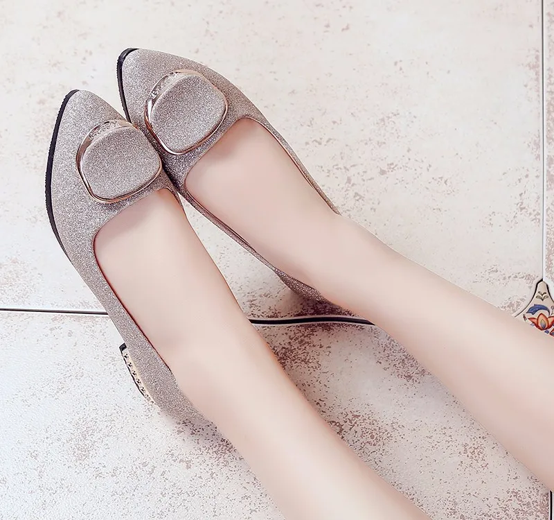 Spring Autumn Women Flats Gold Heeled Woman Shoes Sequined Cloth Ladies Shoes Bling Slip on Shoes zapatos mujer 6593
Spring Autumn Women Flats Gold Heeled Woman Shoes Sequined Cloth Ladies Shoes Bling Slip on Shoes zapatos mujer 6593