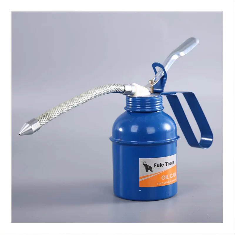 American Pressure Oil Pot Long-billed iron oil kettle Auto repair tool High pressure oil pot Manual hose oil kettle
American Pressure Oil Pot Long-billed iron oil kettle Auto repair tool High pressure oil pot Manual hose oil kettle