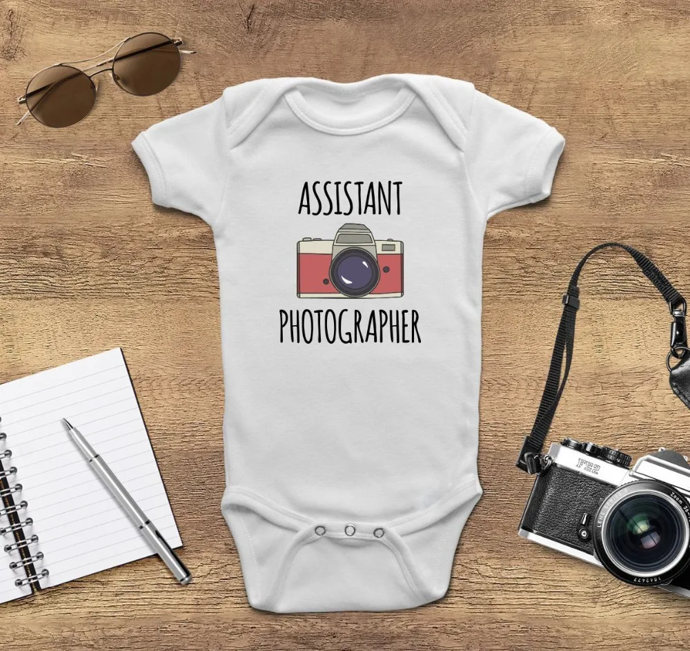 DERMSPE Newborn Baby Boys Girls Cotton Short Sleeve Letter Print Assistant Photographer Cartoon Romper Summer Baby Clothes White
DERMSPE Newborn Baby Boys Girls Cotton Short Sleeve Letter Print Assistant Photographer Cartoon Romper Summer Baby Clothes White