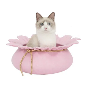 Four Seasons Universal Cat Cute Flowers Felt Nest Universal Warm Lightweight Portable Cat Nest
Four Seasons Universal Cat Cute Flowers Felt Nest Universal Warm Lightweight Portable Cat Nest