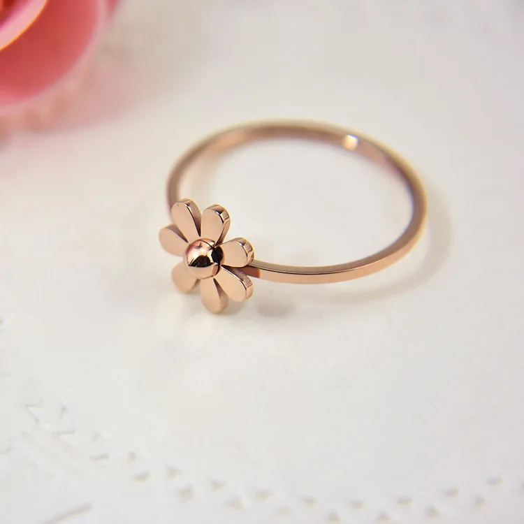 AENINE Simple Sun Flower Petals Titanium Steel Ring Cute Rose Gold Small Daisy Flower Couple Rings Jewelry For Women BXJ05
AENINE Simple Sun Flower Petals Titanium Steel Ring Cute Rose Gold Small Daisy Flower Couple Rings Jewelry For Women BXJ05