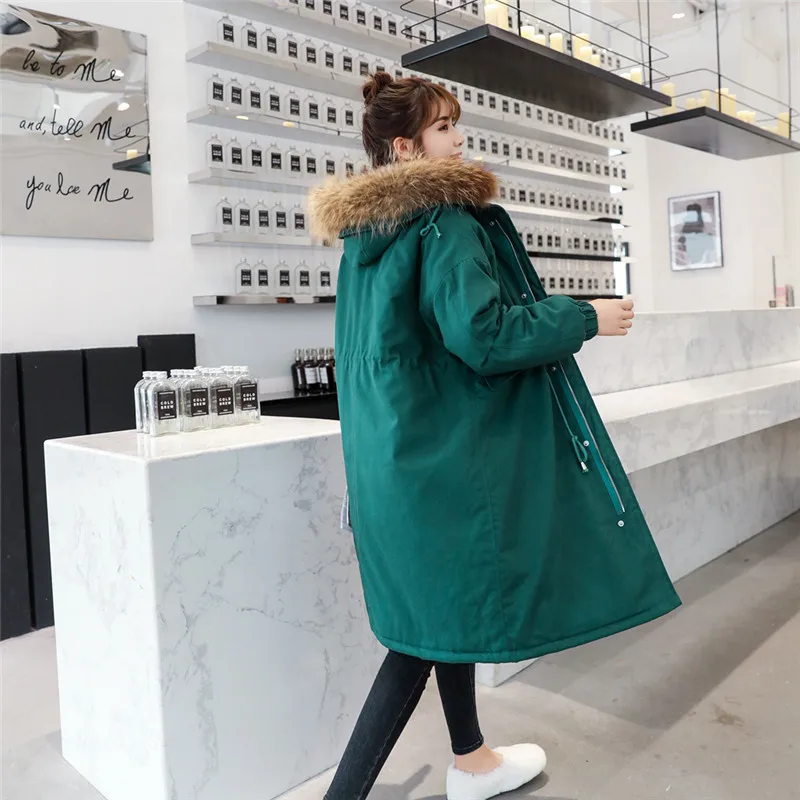 2019 Winter New Parkas Women Cotton Coat Loose Large Size Medium Long Outerwear Large Fur Collar Thick Warm Female Jacket TTT178
2019 Winter New Parkas Women Cotton Coat Loose Large Size Medium Long Outerwear Large Fur Collar Thick Warm Female Jacket TTT178