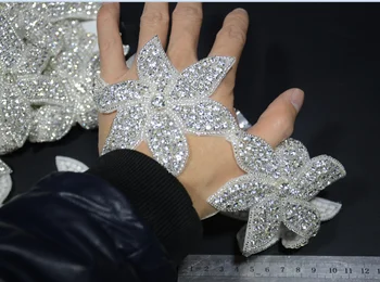 9.8cm gembling rhinestone sticker sheets luxurious phone case decor Self Adhesive Scrapbooking Sticker shoes decoration
9.8cm gembling rhinestone sticker sheets luxurious phone case decor Self Adhesive Scrapbooking Sticker shoes decoration