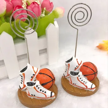 50pcs Resin Basketball Place Card Holder Sports Shoes Name Card Holder Party Table Decoration Creative Gifts W9634
50pcs Resin Basketball Place Card Holder Sports Shoes Name Card Holder Party Table Decoration Creative Gifts W9634