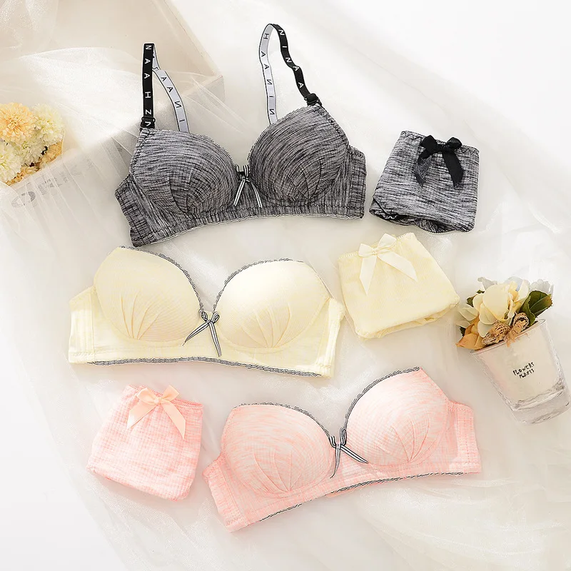 Europe Hot Sale Seamless Women Underwear Set Sexy Bra Embroidery One-Piece Comfortable Bra Sexy Lingerie Set Push Up Bra Sets
Europe Hot Sale Seamless Women Underwear Set Sexy Bra Embroidery One-Piece Comfortable Bra Sexy Lingerie Set Push Up Bra Sets