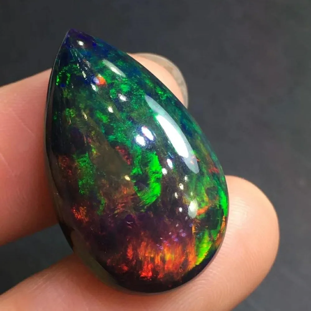 Jewellery,Boutique Colourful Opal,Dazzling beauty,Weight 18.66ct,Specifications 28 x 17 x 9mm,Perfect gemstone perfect quality 
Jewellery,Boutique Colourful Opal,Dazzling beauty,Weight 18.66ct,Specifications 28 x 17 x 9mm,Perfect gemstone perfect quality
