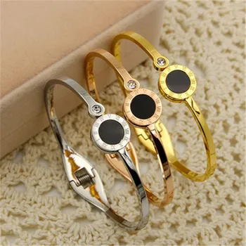 Black/White Shell Bangle For Women Couple Jewelry Crystal Roman Numerals Bracelet & Bangles Love Cuff Bangle K0053
Black/White Shell Bangle For Women Couple Jewelry Crystal Roman Numerals Bracelet & Bangles Love Cuff Bangle K0053