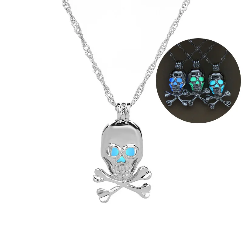 Luminous Skull Pendant Necklace For Mens Punk Jewelry Fashion personality Silver Neck 2019 Rock Glow in the Dark Chain Necklaces
Luminous Skull Pendant Necklace For Mens Punk Jewelry Fashion personality Silver Neck 2019 Rock Glow in the Dark Chain Necklaces