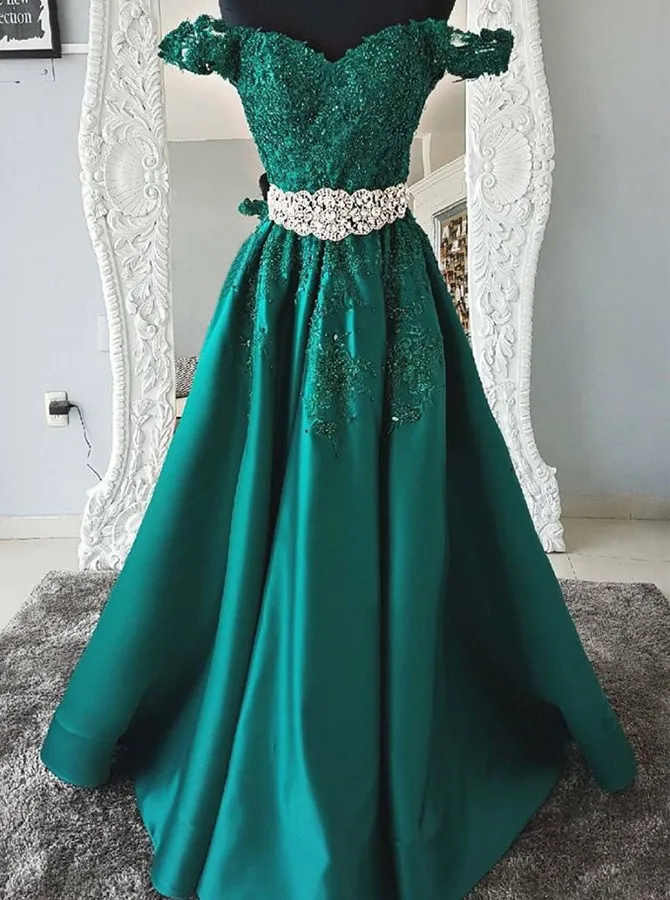 Vintage Emerald Evening Dress Off The Shoulder A Line Satin Long Formal Prom Dresses With Appliques Crystal Sash Plus Size Gown
Vintage Emerald Evening Dress Off The Shoulder A Line Satin Long Formal Prom Dresses With Appliques Crystal Sash Plus Size Gown
