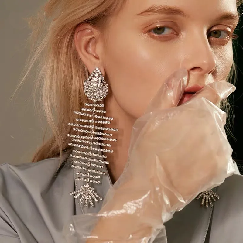 Geogous Stunning Rhinestone Fish Bone Charm Dangle Earrings for Women Fashion Jewelry Brand Collection Earrings Accessories
Geogous Stunning Rhinestone Fish Bone Charm Dangle Earrings for Women Fashion Jewelry Brand Collection Earrings Accessories