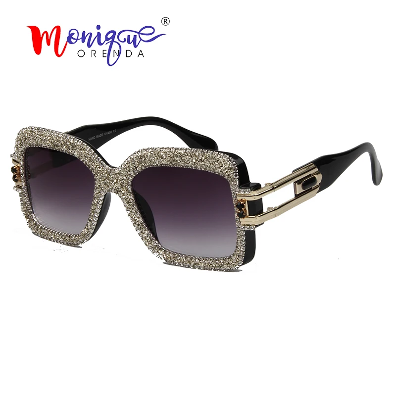 2019 Oversized Women Square Sunglasses Luxury Rhinestone Gradient Clear Glasses For Men Hollow Legs shades for women UV400
2019 Oversized Women Square Sunglasses Luxury Rhinestone Gradient Clear Glasses For Men Hollow Legs shades for women UV400