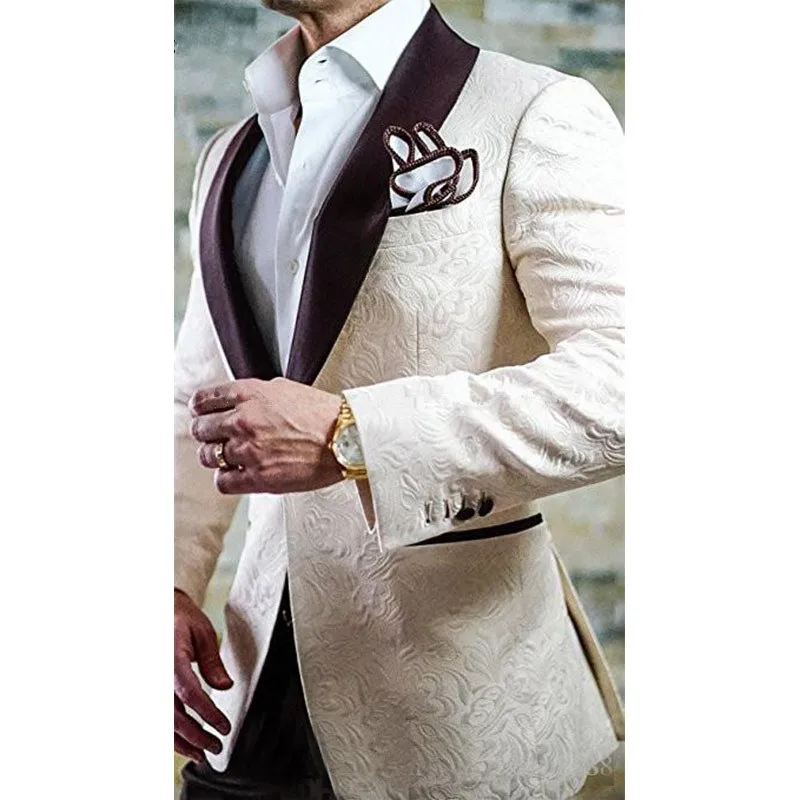 2019 Champagne Jacquard Mens Suits With Pants Groom Tuxedos Fashion Bridegroom Business Wedding Suits tuxedo Blazer dress
2019 Champagne Jacquard Mens Suits With Pants Groom Tuxedos Fashion Bridegroom Business Wedding Suits tuxedo Blazer dress