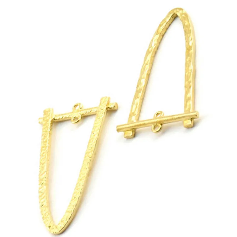 4pc Raw Brass oval Pendants charm Connectors -2 Loops, Rings.(39x23x1.5mm) BS 1871
4pc Raw Brass oval Pendants charm Connectors -2 Loops, Rings.(39x23x1.5mm) BS 1871