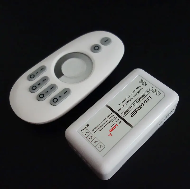 DC12-24V Wireless 2.4G Touch Screen Remote Control RF Dimmer for Single Color LED Strip Light Bulb Downlight
DC12-24V Wireless 2.4G Touch Screen Remote Control RF Dimmer for Single Color LED Strip Light Bulb Downlight