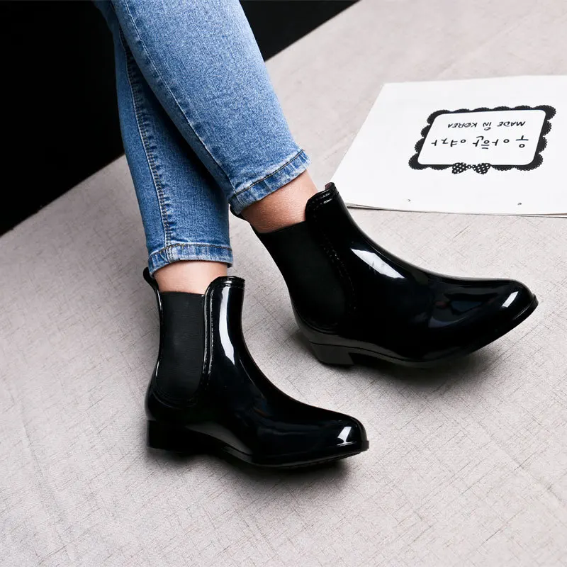 

2018 New Woman Chelsea Rain Boots Unisex Women Shoes Ankle Pvc Adults Non-slip Waterproof Breathable Casual Rainy Days Necessary