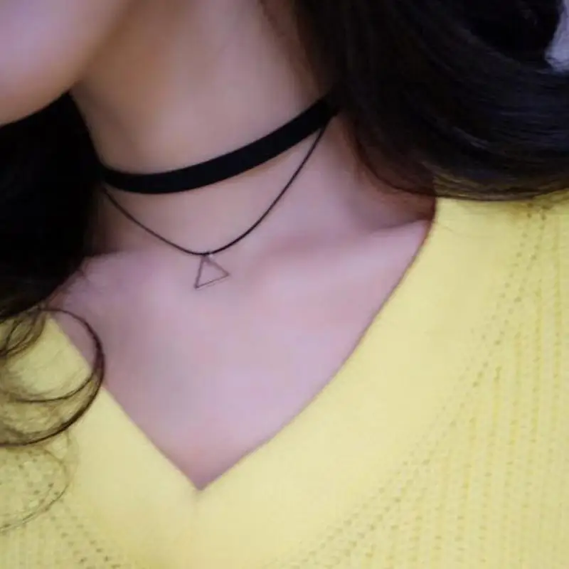 2016 Simple Fashion Collar Multilayer Necklaces & Pendants Velvet Choker Necklaces Vintage Geometric Triangle Pendant Necklace
2016 Simple Fashion Collar Multilayer Necklaces & Pendants Velvet Choker Necklaces Vintage Geometric Triangle Pendant Necklace