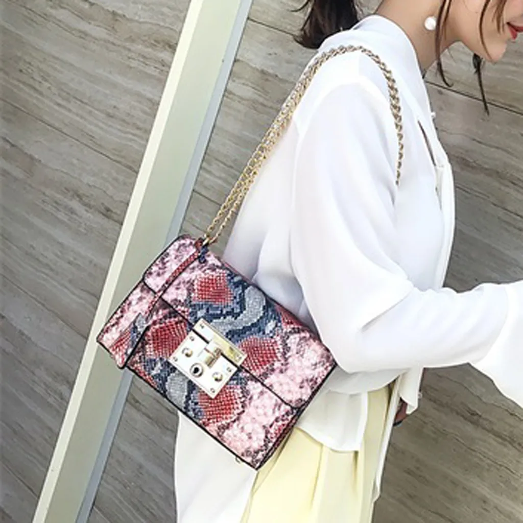 Women Retro Serpentine Crossbody Elegant Bag Messenger Bag Shoulder Bag Handle Chain Bag
Women Retro Serpentine Crossbody Elegant Bag Messenger Bag Shoulder Bag Handle Chain Bag