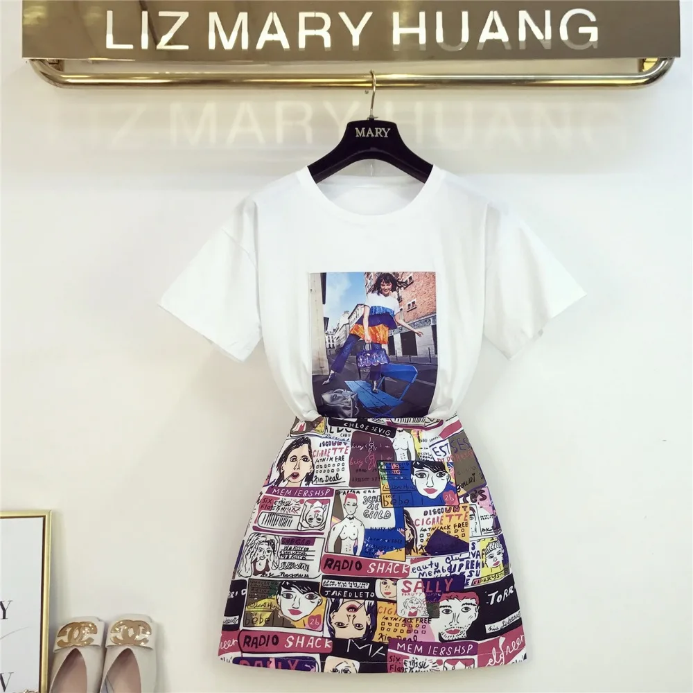 Amolapha Women Designer Printed TShirts+Mini Skirts Set Suits Female Print Pattern Runway Style Twinsets
Amolapha Women Designer Printed TShirts+Mini Skirts Set Suits Female Print Pattern Runway Style Twinsets