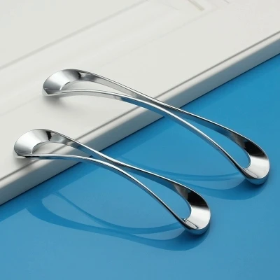 Hole C:C 96mm/128mm/160/192mm Zinc alloy bright silvery furniture handle/knob/pull for furniture cupboards/drawers/doors
Hole C:C 96mm/128mm/160/192mm Zinc alloy bright silvery furniture handle/knob/pull for furniture cupboards/drawers/doors