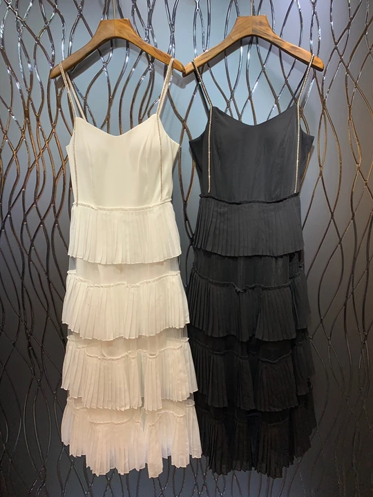 Summer 2019 New Women's Dress Layer Lotus Leaf Edge Stitching Pure Colour Suspender Long Dress 708
Summer 2019 New Women's Dress Layer Lotus Leaf Edge Stitching Pure Colour Suspender Long Dress 708