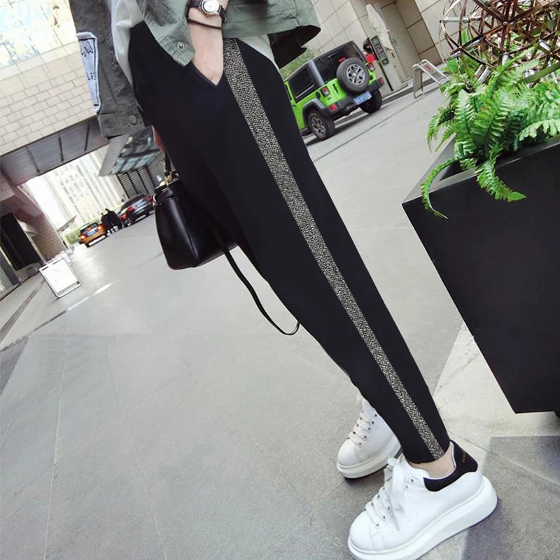 Maternity pants autumn Striped Comfy Casual Pants Loose Comfy Belly Support Pants Elastic Waist Maternity Trousers
Maternity pants autumn Striped Comfy Casual Pants Loose Comfy Belly Support Pants Elastic Waist Maternity Trousers