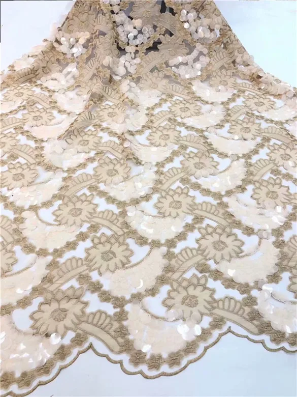african lace fabric with sequins 450*135CM 2019 hot 3d sequin fabric high quality tulle sequins lace fabric for evening dresses
african lace fabric with sequins 450*135CM 2019 hot 3d sequin fabric high quality tulle sequins lace fabric for evening dresses