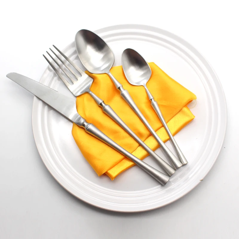 Famous Brand 4Pcs/Set Metal Stainless Steel Flatware Set Knife Fork Spoon Cutlery Set Flatware silver Dinner high quality Kit
Famous Brand 4Pcs/Set Metal Stainless Steel Flatware Set Knife Fork Spoon Cutlery Set Flatware silver Dinner high quality Kit