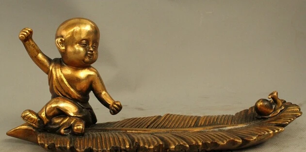 shitou 002940 11" Old Tibetan Buddhism Bronze Gild Boy monk Bonze Leaf Rowing Buddha Statue
shitou 002940 11" Old Tibetan Buddhism Bronze Gild Boy monk Bonze Leaf Rowing Buddha Statue