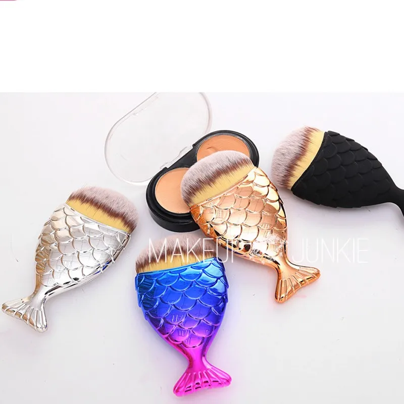 1pc MAKEUP JUNKIE Mermaid Foundation Brush Chameleon Mermaid Tale Brush Foundation Brush Makeup Tools
1pc MAKEUP JUNKIE Mermaid Foundation Brush Chameleon Mermaid Tale Brush Foundation Brush Makeup Tools
