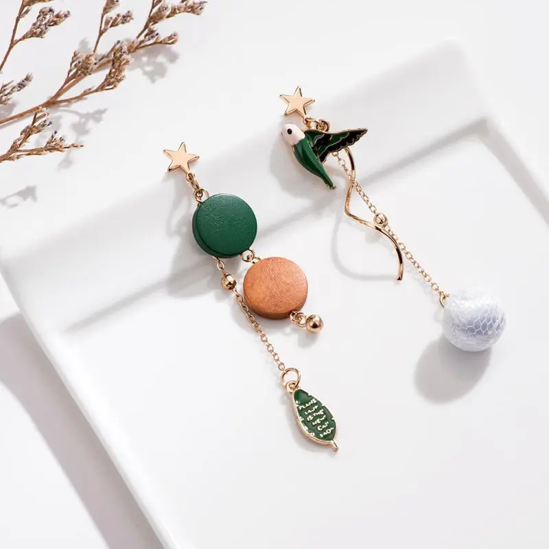 Simple design fashion long fringe stud drop glaze bird earrings feminine temperament joker asymmetrical hair ball drop 
Simple design fashion long fringe stud drop glaze bird earrings feminine temperament joker asymmetrical hair ball drop