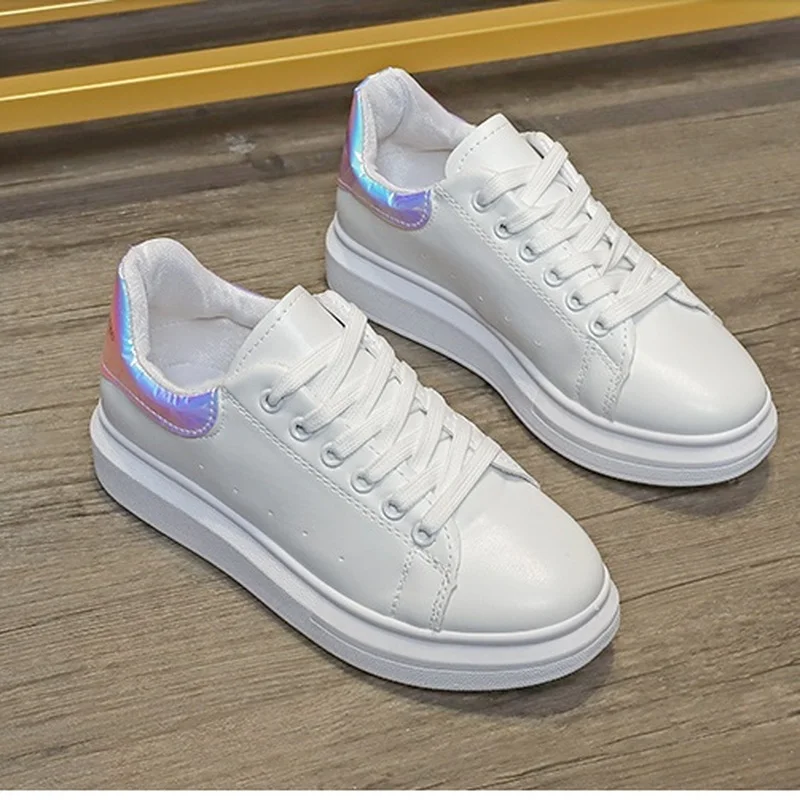 Spring autumn Breathable Comfortable Shoes Women Flats Soft Leather Fashion Women's Casual Brand White Shoes
Spring autumn Breathable Comfortable Shoes Women Flats Soft Leather Fashion Women's Casual Brand White Shoes