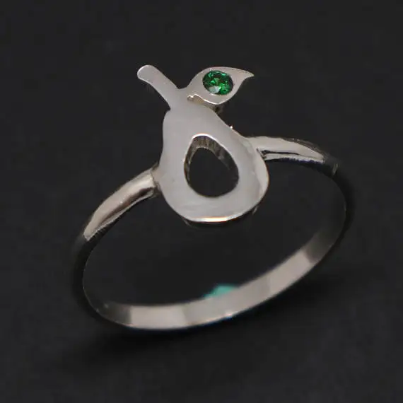 Silver Avocado Ring Half Avocado Jewelry Food and Fruit Jewelry Avocado Vegan Vegetable Jewelry Gift YLQ0653
Silver Avocado Ring Half Avocado Jewelry Food and Fruit Jewelry Avocado Vegan Vegetable Jewelry Gift YLQ0653