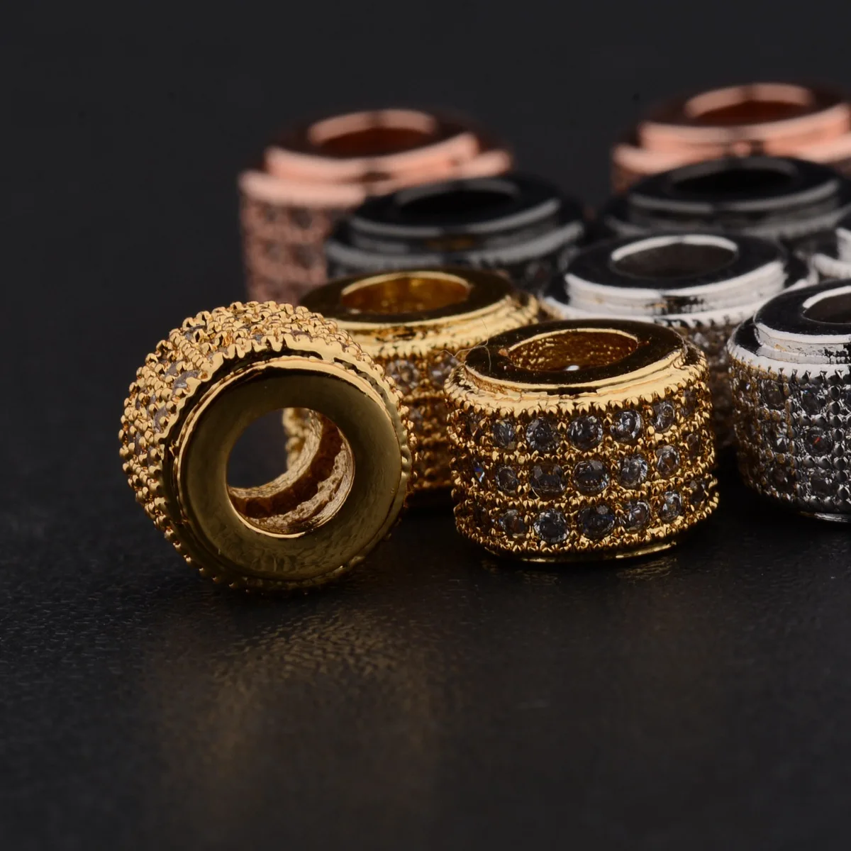2pcs/lot Cubic Zirconia Round Spacer Beads Copper Brass Spacer Beads Micro Pave Crystal Beads for Jewelry Making Handwork
2pcs/lot Cubic Zirconia Round Spacer Beads Copper Brass Spacer Beads Micro Pave Crystal Beads for Jewelry Making Handwork