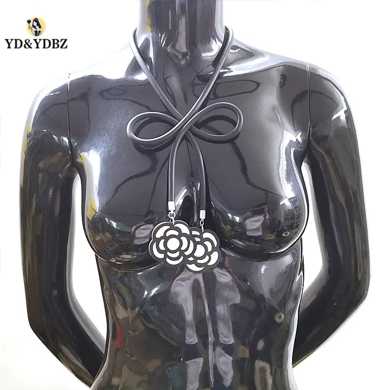 YD&YDBZ New Flower Design Leather Pendant Necklace Harajuku Bohemian Style Handmade High Quality Womens Necklaces Jewelry
YD&YDBZ New Flower Design Leather Pendant Necklace Harajuku Bohemian Style Handmade High Quality Womens Necklaces Jewelry