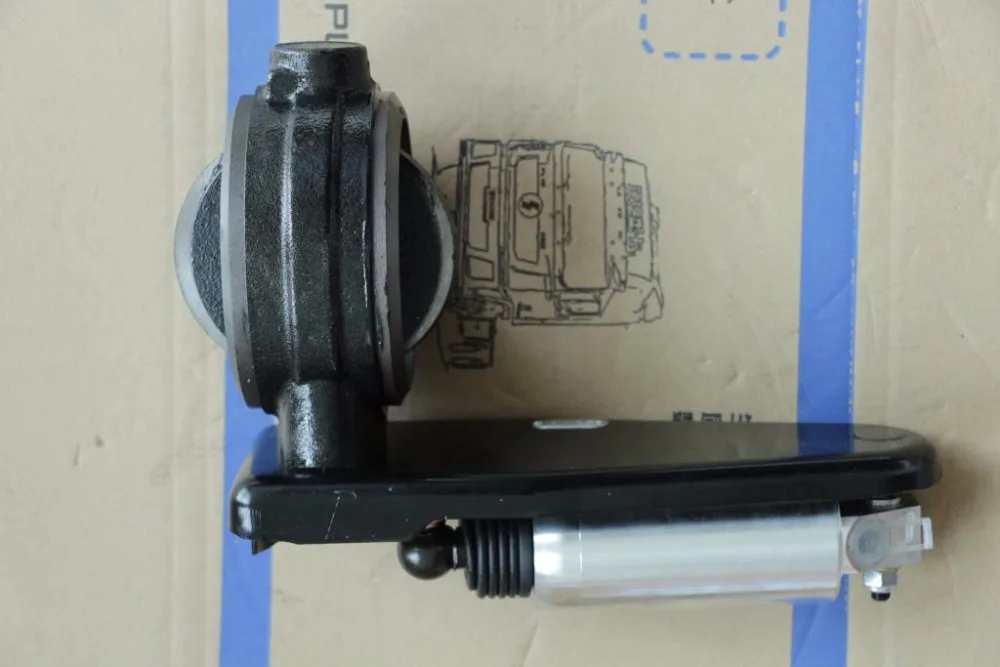 Genuine SHACMAN Delong Truck Part Butterfly Valve DZ9100189008
Genuine SHACMAN Delong Truck Part Butterfly Valve DZ9100189008