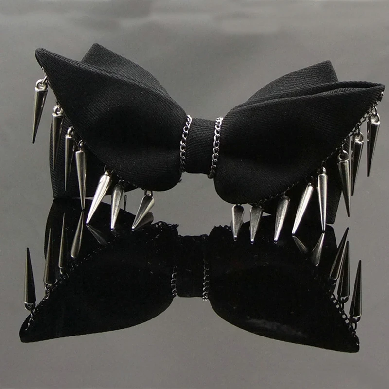 Performance Rivet Necktie Bow Tie Mens Fashion Stage Perform Punk Metal Decoration Bow Tie Bowtie With Gift Box
Performance Rivet Necktie Bow Tie Mens Fashion Stage Perform Punk Metal Decoration Bow Tie Bowtie With Gift Box