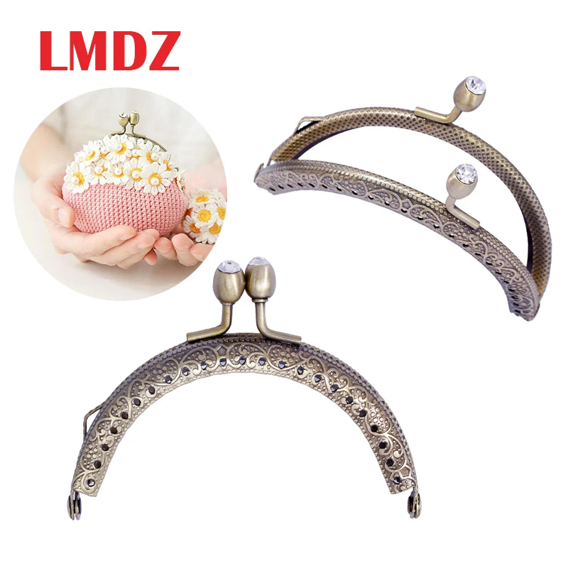 LMDZ 1Pcs Kiss Clasp Lock Purse Frame Metal Purse Frame Coin Bag Kiss Clasp Lock Arch Antique Bronze Oval Clear Rhinestone
LMDZ 1Pcs Kiss Clasp Lock Purse Frame Metal Purse Frame Coin Bag Kiss Clasp Lock Arch Antique Bronze Oval Clear Rhinestone