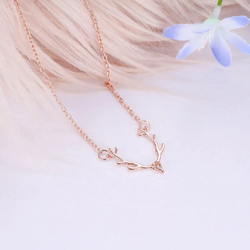Christmas-elk-Antler-Necklace-Women-Charm-Simple-Cute-Necklaces-Jewelry-Womens-Accessorie-Short---Chain.jpg_640x640 (3)