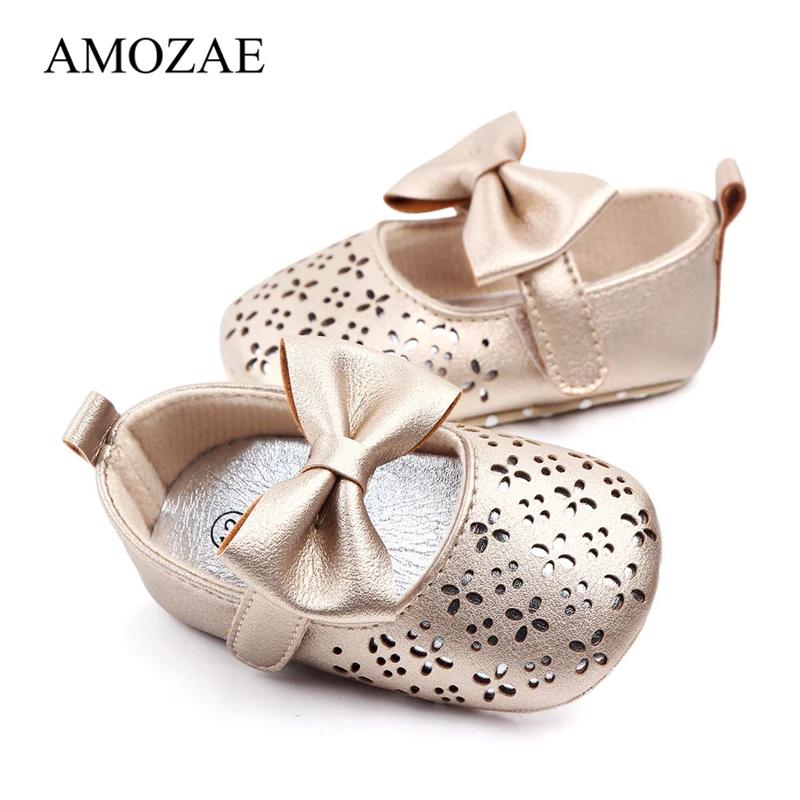 Fashion PU Leather Baby Shoes Summer Hollow Out Baby Girl Princess Shoes Bow First Walker Newborn Anti-slip Toddler
Fashion PU Leather Baby Shoes Summer Hollow Out Baby Girl Princess Shoes Bow First Walker Newborn Anti-slip Toddler